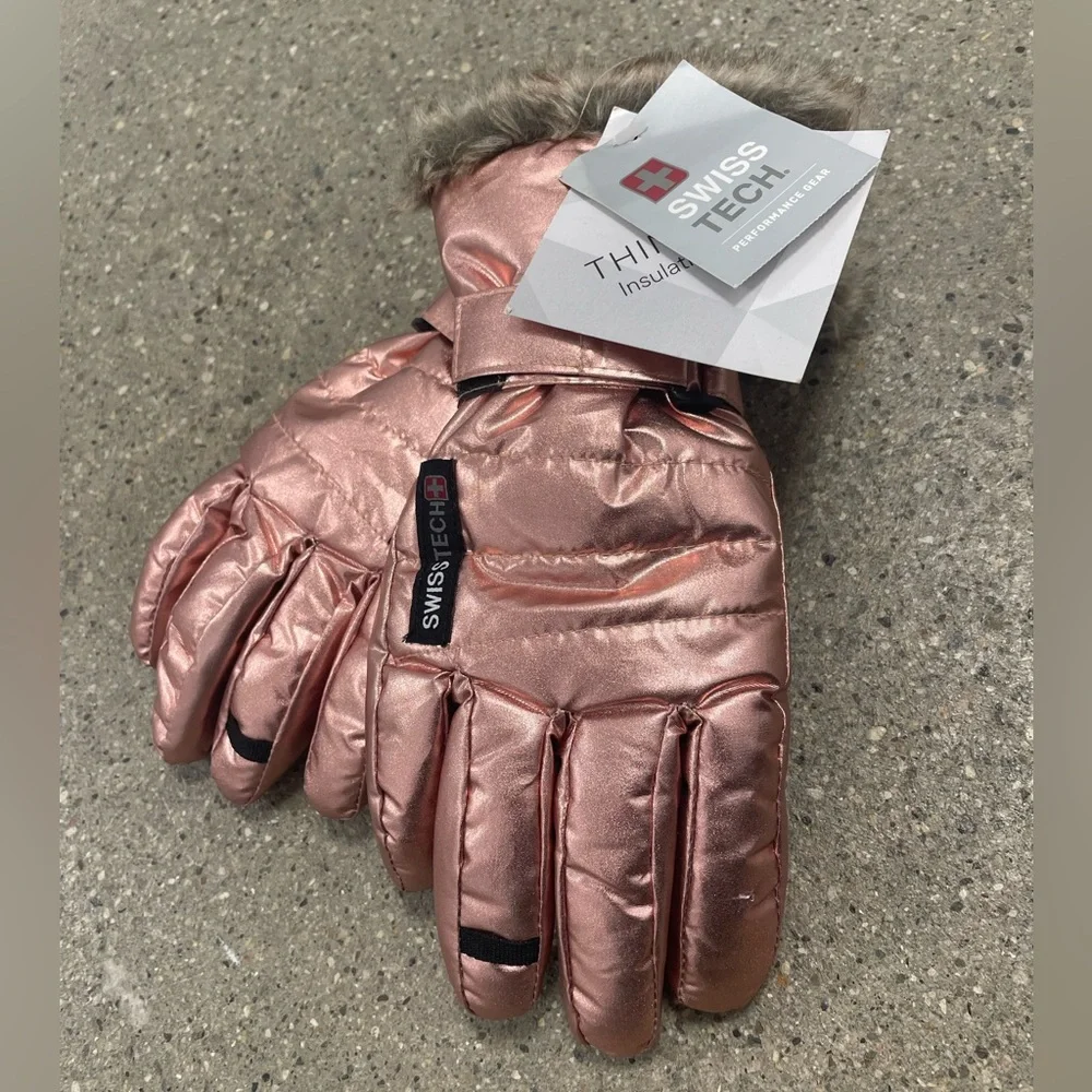 NWT Swiss Tech L/XL Rose Metallic Faux Fur Trim Insulated Gloves